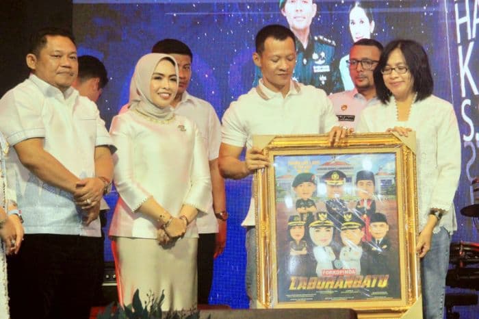 bupati_dan_wakil_bupati_hadiri_pisah_sambut_dandim_0209labuhanbatu