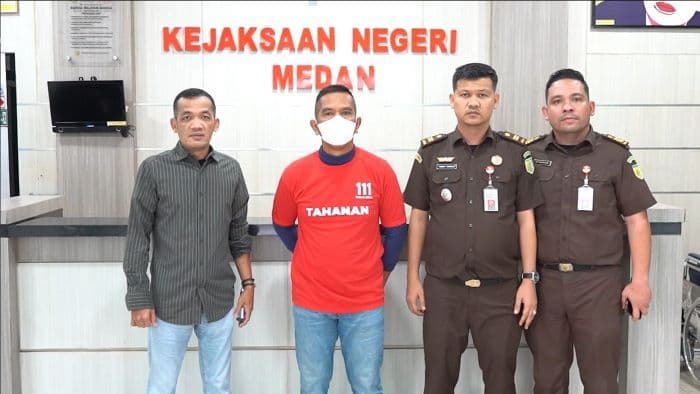 mantan_anggota_polda_sumut_achiruddin_hasibuan_bebas_bersyarat_