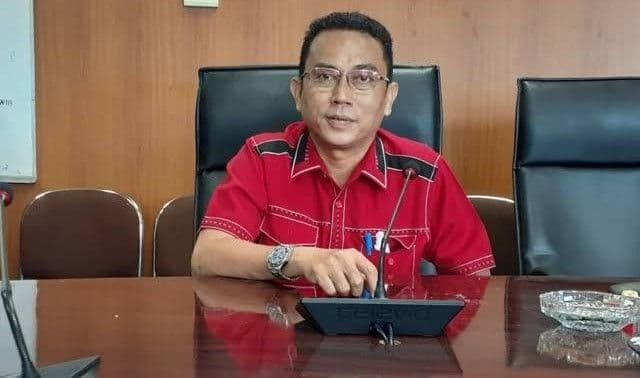warga_jauh_putar_arah_pemko_medan_diminta_kaji_pemasangan_median_jalan