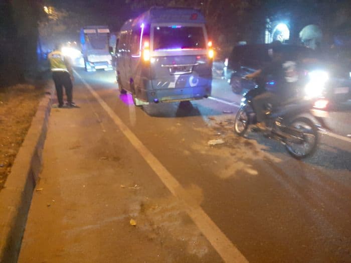 pulang_dari_berastagi_pasangan_kekasih_alami_kecelakaan_di_jalan_jamin_ginting