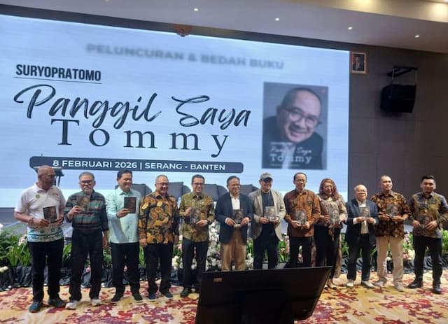 pwi_luncurkan_enam_buku_sekaligus_di_hpn_banten