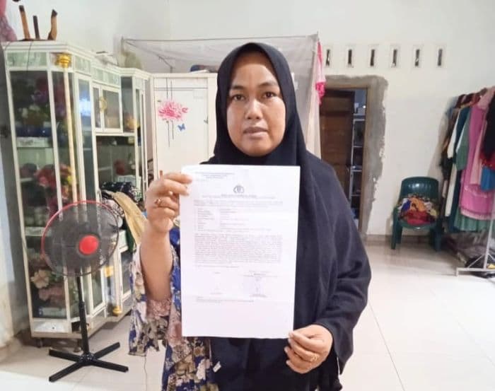 janda_korban_pengeroyokan_minta_polres_batu_bara_proses_pengaduannya