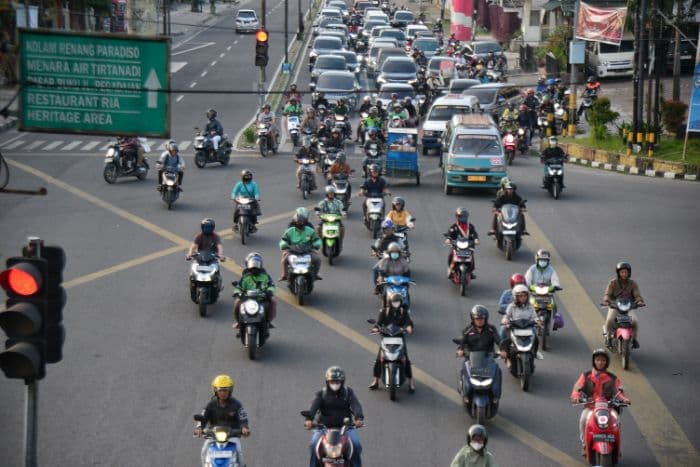 suasana_lalu_lintas_di_medan_usai_libur_lebaran