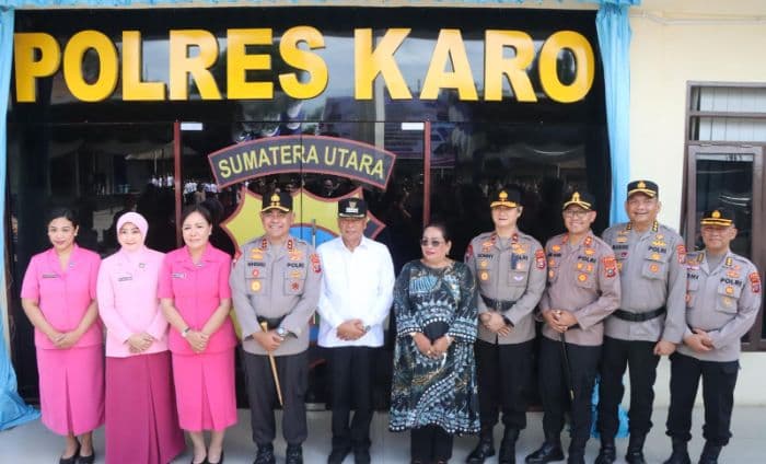 kapoldasu_resmikan_pergantian_nama_polres_tanah_karo_menjadi_polres_karo