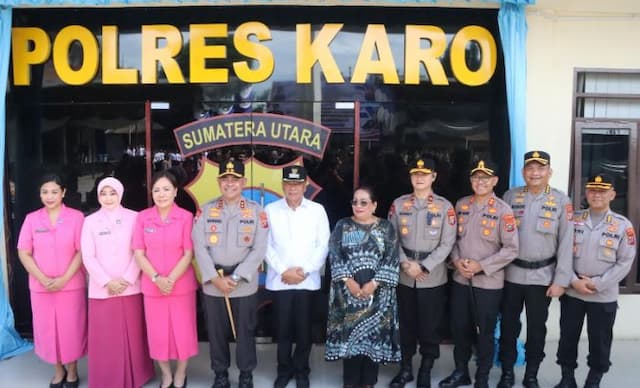 kapoldasu_resmikan_pergantian_nama_polres_tanah_karo_menjadi_polres_karo