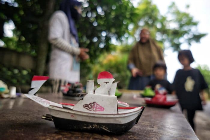 kapal_otokotok_mainan_tradisional_yang_masih_bertahan_di_era_digitalisasi