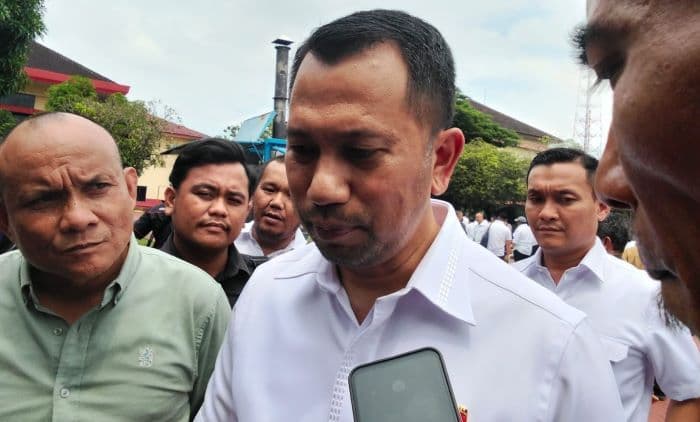 polda_sumut_amankan_2000_liquid_vape_mengandung_obat_keras_di_labura_