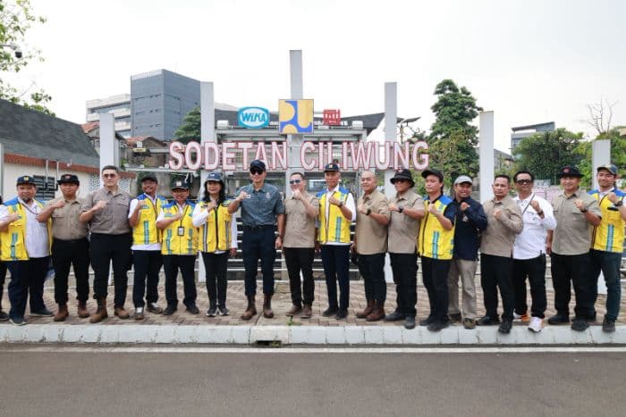 normalisasi_sungai_ciliwung_sudah_52_persen