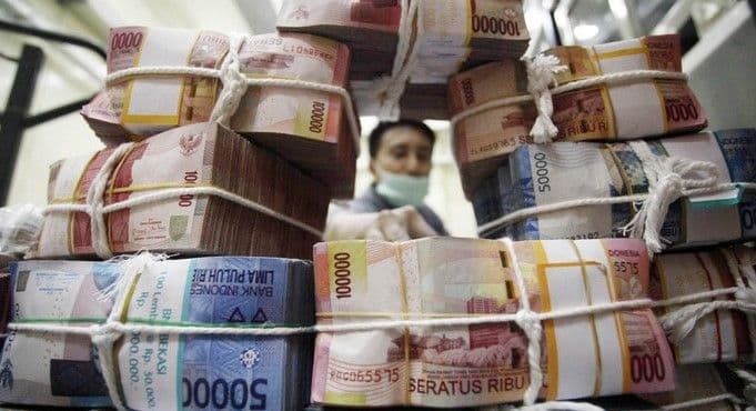 ojk_bunga_kredit_bank_turun_ke_876_persen_tren_diprediksi_berlanjut