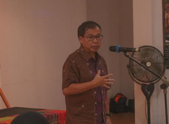 sofyan_tan_desak_anggaran_pendidikan_diprioritaskan_daripada_program_mbg