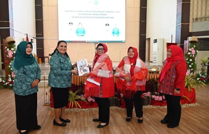 tp_pkk_sumut_supervisi_tapteng_fokus_pembinaan_paar_dan_administrasi_pkk