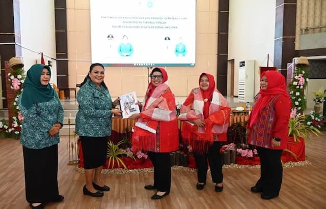 tp_pkk_sumut_supervisi_tapteng_fokus_pembinaan_paar_dan_administrasi_pkk