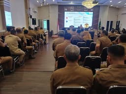 banyak_pohon_tumbang_rico_waas_tegur_keras_kinerja_dlh_medan