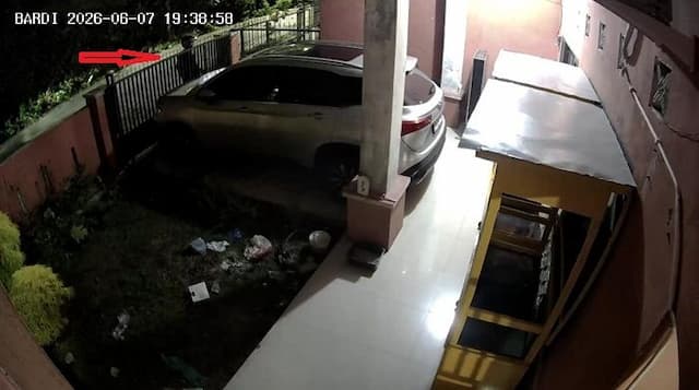 motor_karyawati_kontraktor_raib_digasak_maling_di_padang_bulan_aksi_pelaku_terekam_cctv
