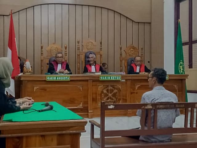 pn_medan_tunda_putusan_kasus_korupsi_rp5332_juta_ketua_bumnag_di_simalungun