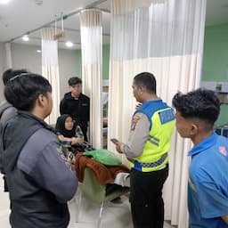 tabrakan_dua_sepeda_motor_di_kapten_sumarsono_sunggal_satu_tewas