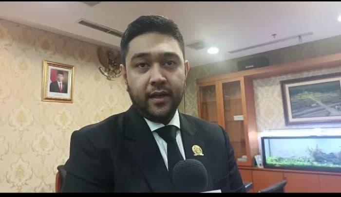 buruknya_distribusi_air_bersih_di_medan_pdam_tirtanadi_didesak_ambil_tindakan_cepat