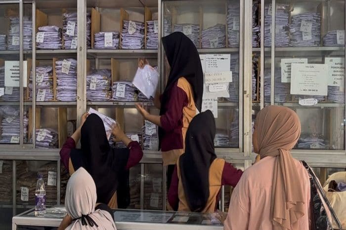 disdikbud_medan_tegaskan_siswa_boleh_pakai_seragam_bekas_kakak_tak_wajib_beli_baru
