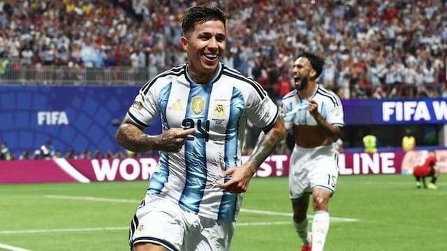 gol_enzo_fernandez_di_injury_time_antar_argentina_singkirkan_mesir_32