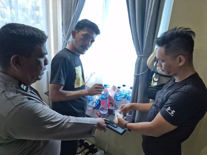 pelaku_penganiaya_di_hotel_tanjung_morawa_ditangkap_sabu_10_paket_disita