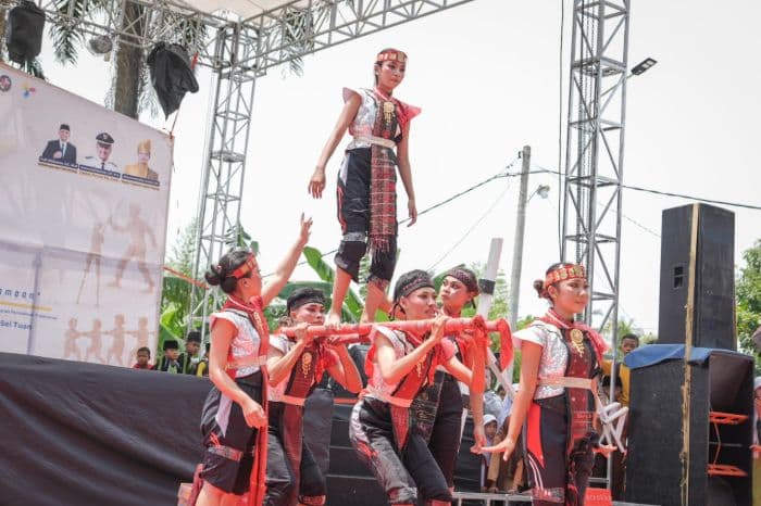 lawan_ketergantungan_gadget_deli_serdang_hidupkan_lagi_permainan_tradisional_anak