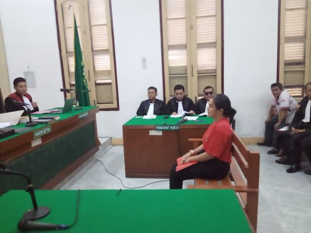 kasasi_jaksa_ditolak_ratu_entok_tetap_dipenjara_34_bulan