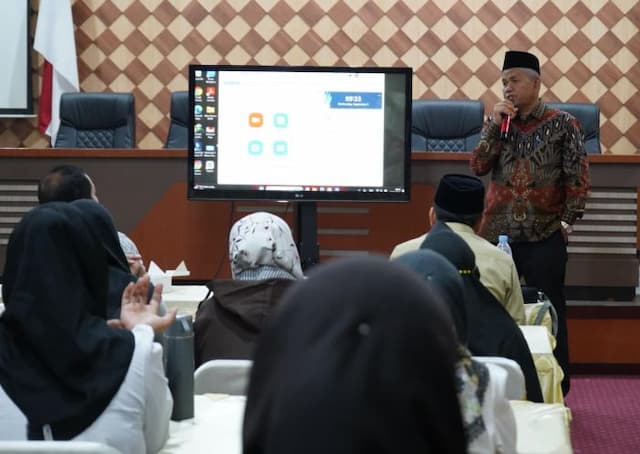 menag_sebut_ada_empat_kriteria_seorang_guru_profesional_apa_saja