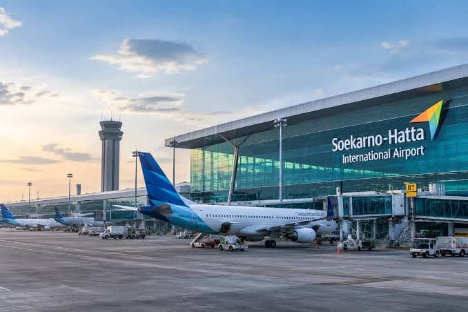 bandara_soekarnohatta_kembali_beroperasi_usai_terdampak_abu_vulkanik_anak_krakatau