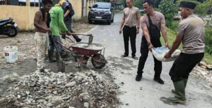 jembatan_merah_putih_presisi_buka_akses_antardusun_di_hamparan_perak