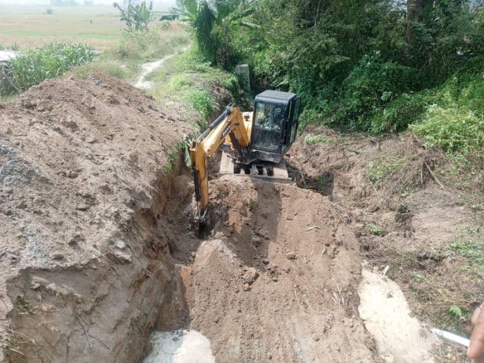saluran_sungai_desa_lumban_nabolon_toba_dinormalisasi