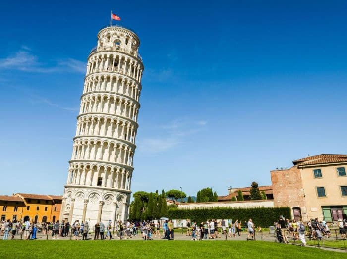 penjelasan_mengapa_menara_pisa_bisa_miring_tapi_tak_roboh