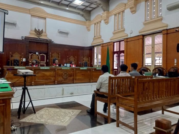 saksi_ungkap_ada_uang_klik_05_persen_dalam_proyek_jalan_tapsel_tahun_2025