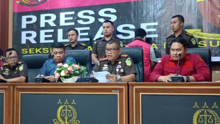 dua_kali_mangkir_kejari_langkat_akan_panggil_lagi_pj_bupati_faisal_terkait_smartboard