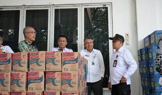 pemprov_sumut_terima_bantuan_dari_pt_charoen_pokphand_untuk_korban_bencana