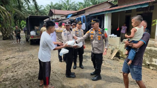 banjir_di_pekan_kuala_langkat_surut_aktivitas_warga_kembali_normal
