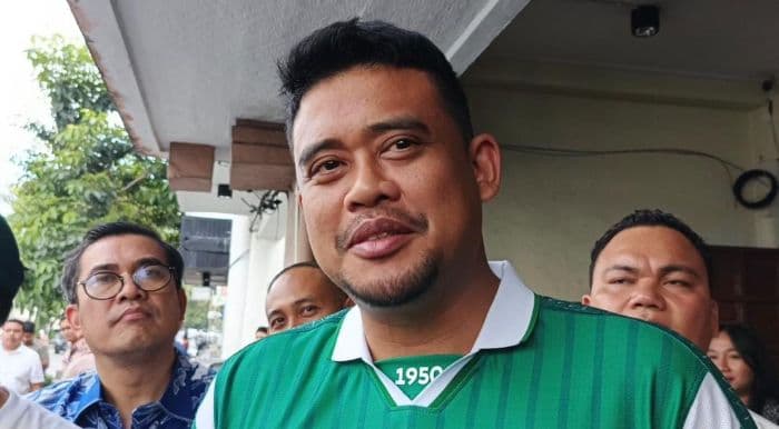 gubernur_bobby_berharap_psms_bangkit_usai_ganti_pelatih_dan_evaluasi_pemain