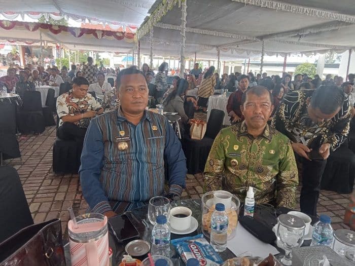bupati_toba_janji_hentikan_penundaan_gaji_asn_hingga_berbulanbulan