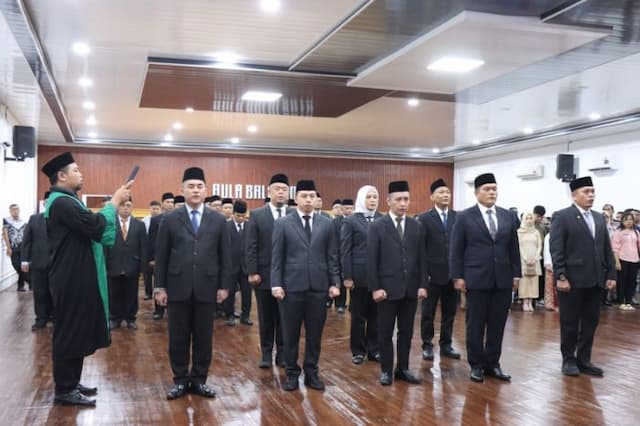 chairin_fitri_simanjuntak_resmi_dilantik_jadi_sekdako_binjai