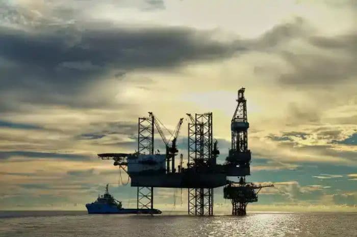harga_minyak_dunia_turun_usai_as_dan_iran_sepakat_lanjutkan_pembicaraan_nuklir