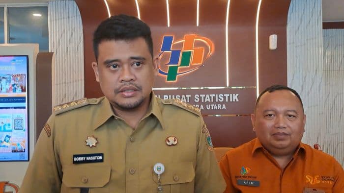 pastikan_kebijakan_berbasis_data_gubernur_bobby_nasution_sambangi_bps_sumut