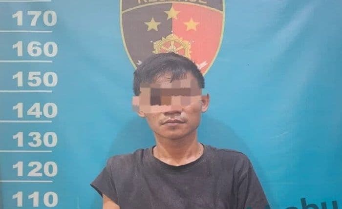 pemuda_di_pantai_labu_deli_serdang_diamankan_polisi_diduga_edarkan_sabu