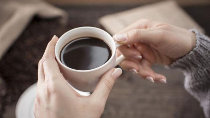 penderita_hipertensi_tetap_bisa_ngopi_ini_aturannya