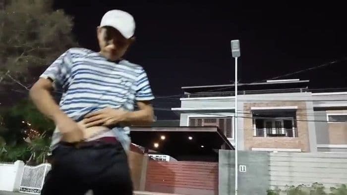 viral_pria_ngaku_petugas_parkir_di_medan_tantang_warga_dan_pamer_alat_vital