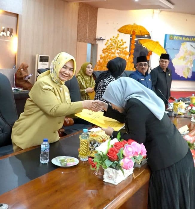 wabup_langkat_hadiri_paripurna_dprd_penetapan_pokir_tahun_anggaran_2026