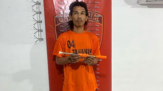 pelaku_pencuri_pintu_kandang_hewan_ternak_ditangkap_polisi_di_sergai