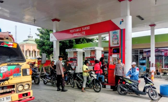 dpr_minta_pemerintah_hatihati_kenaikan_harga_bbm_subsidi_paling_akhir