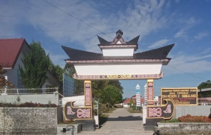 diduga_siswa_tak_diizinkan_ke_toilet_saat_belajar_orang_tua_soroti_sman_2_sidikalang
