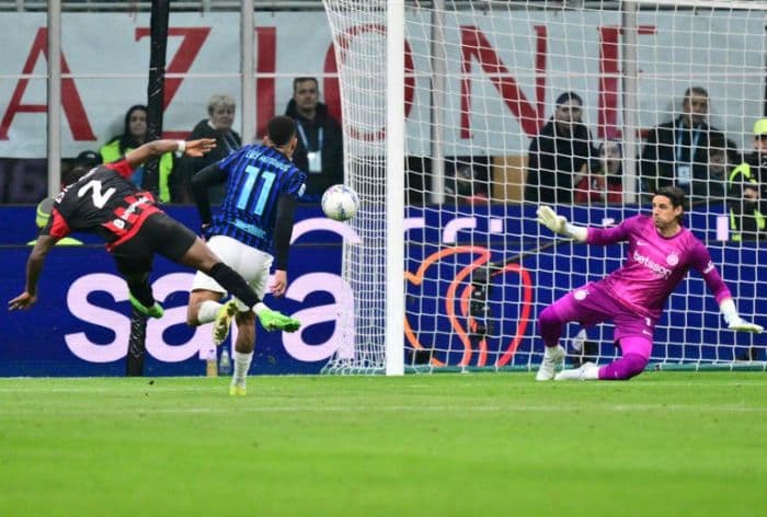 hasil_liga_italia_bungkam_inter_milan_10_ac_milan_berpeluang_raih_scudetto
