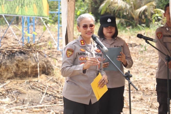 kapolres_pematangsiantar_pimpin_penanaman_jagung_serentak_dukung_ketahanan_pangan_2026