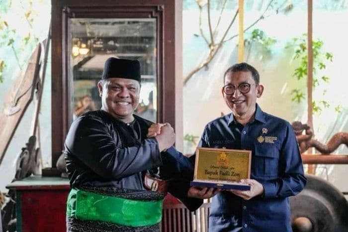 ok_zulfani_anhar_resmi_pimpin_snki_sumut_20262030_dilantik_fadli_zon